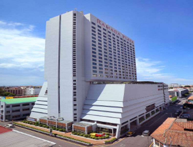 Hotel Ramada Plaza By Wyndham Melaka Exterior foto